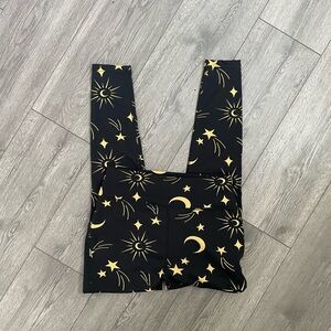 POP Fit Pocket Leggings with Gold Celestial Print
